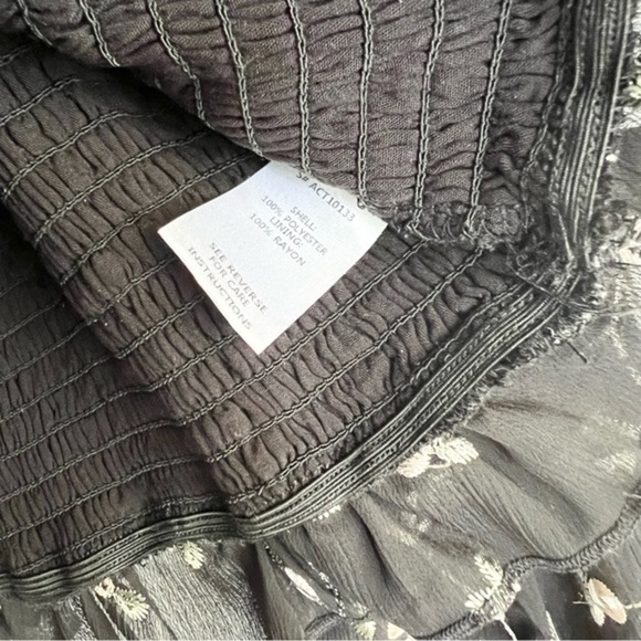 ACOA Black Square Neck Low Cut Floral Embroidered Blouse - Picture 5 of 11